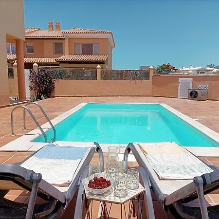Wonderful With Pool 150 Mt From The Sea Villa Corralejo